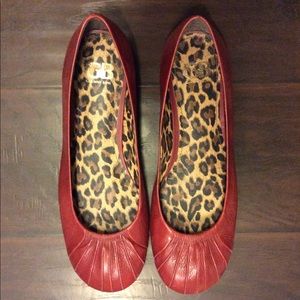 Gianni Bini ‘Pleat It’ Red Flats